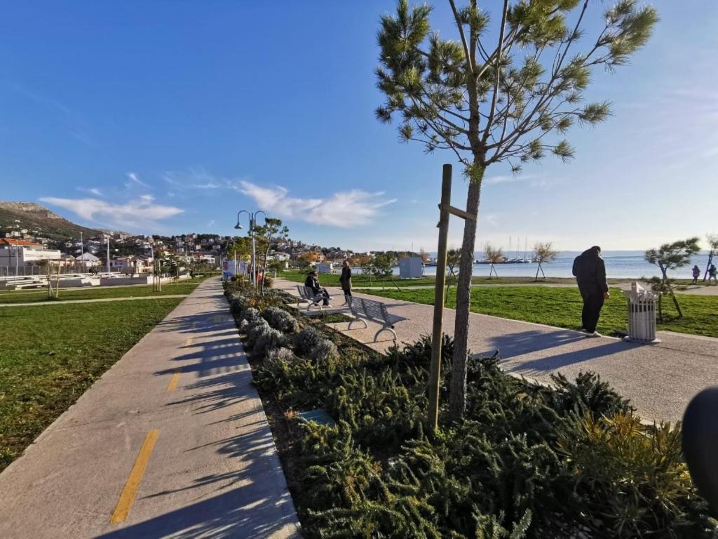 Apartments One Palm Podstrana Exterior photo